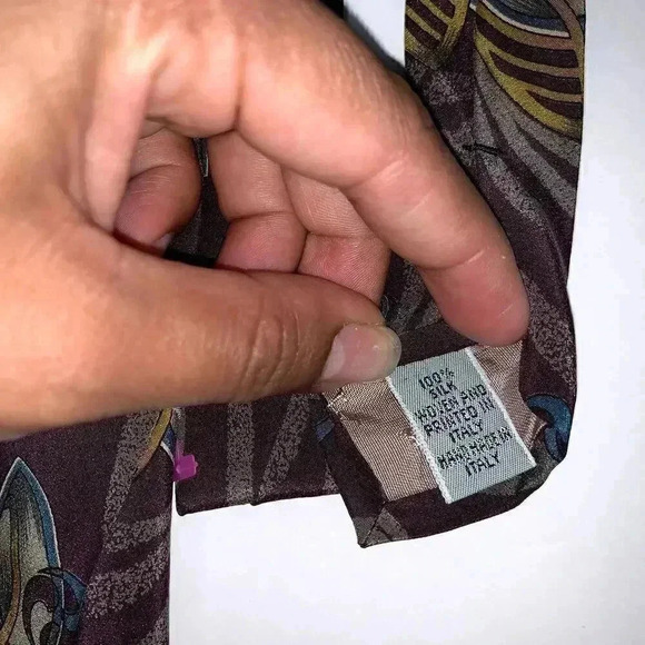 VINTAGE Alfani Mens Tie 100% Silk Necktie Peacock PURPLE, Handmade ITALY - Picture 6 of 7